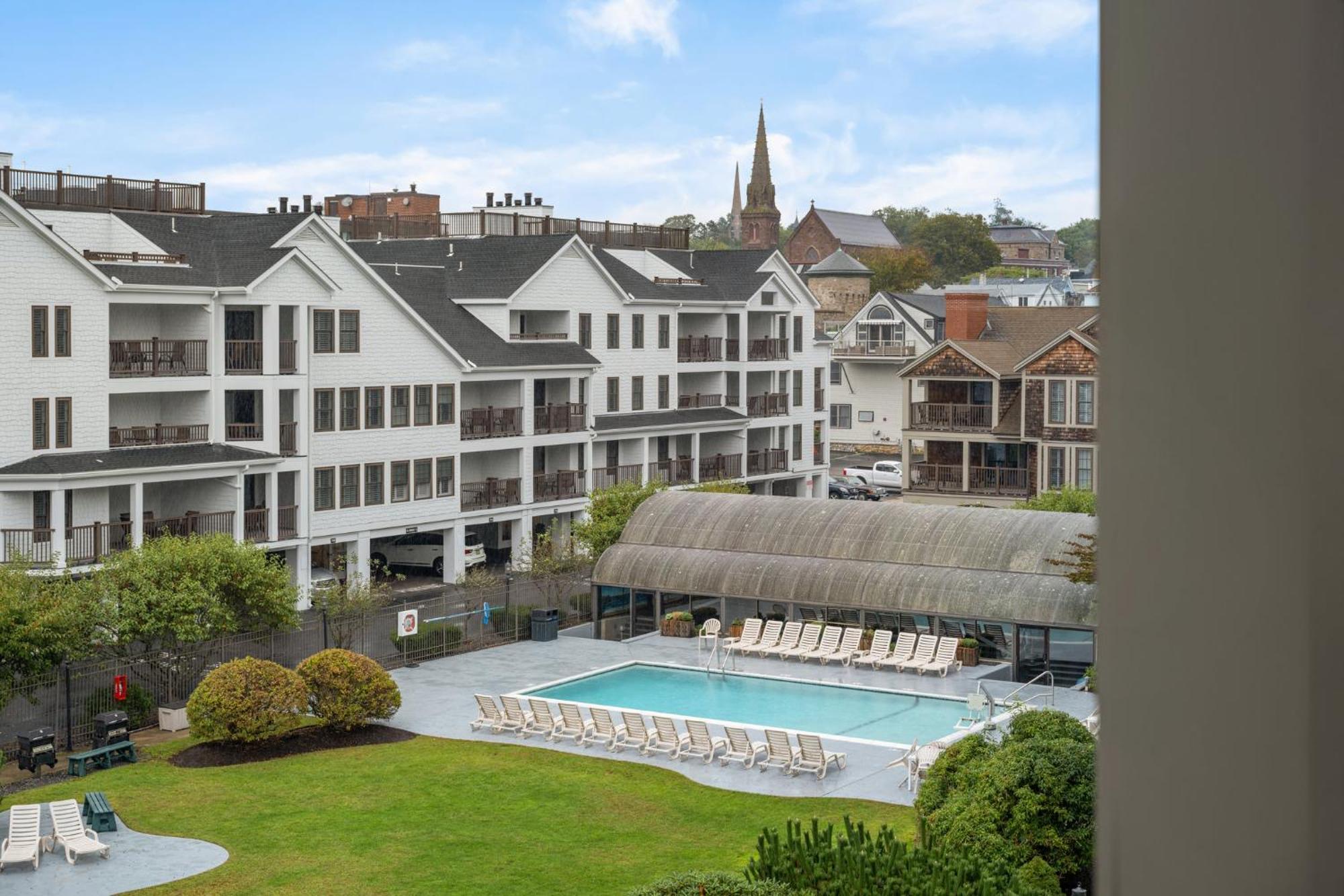 Club Wyndham Newport Onshore Εξωτερικό φωτογραφία